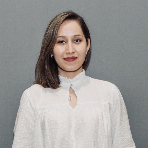 headshot of Zahra Hosseini