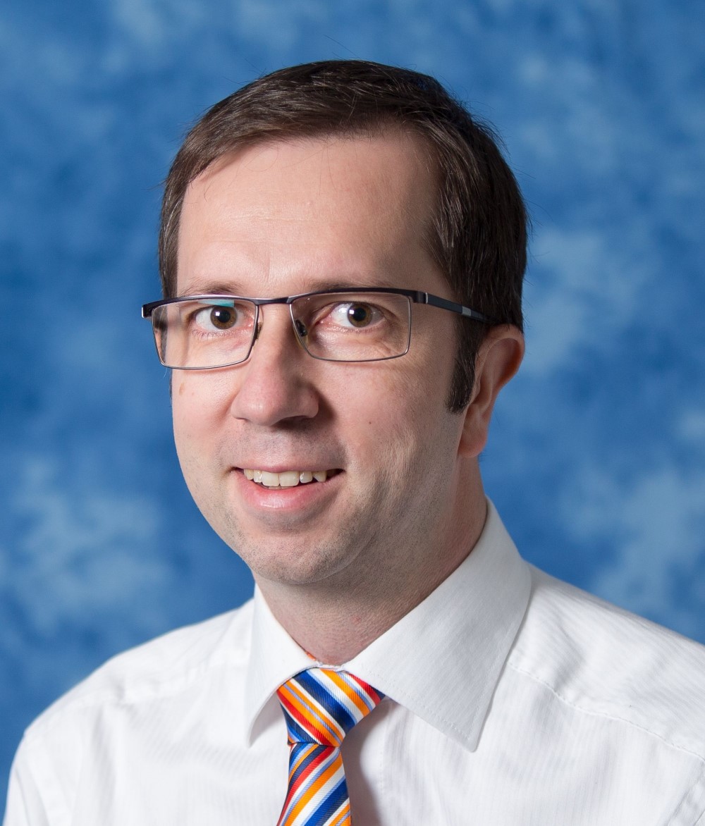 Mark Chmielus headshot