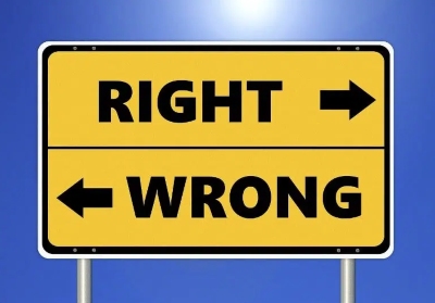 the word "right" with arrow and "wrong" with arrow