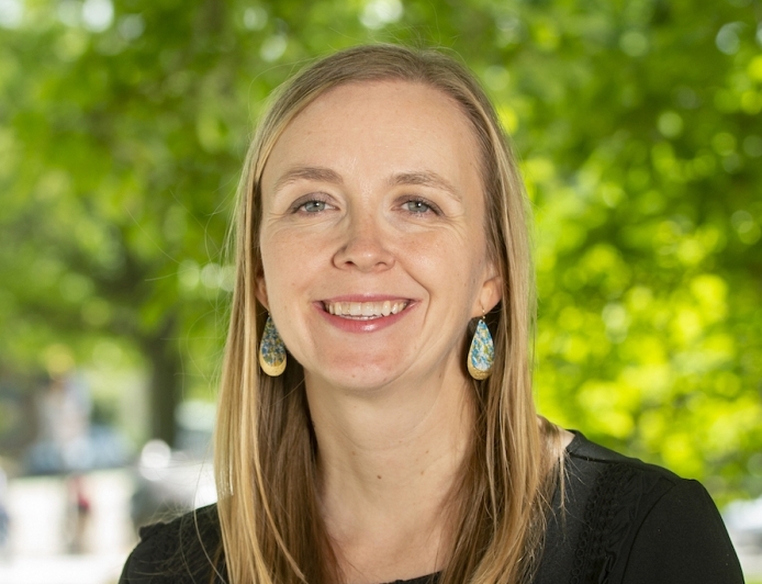 Jennifer Collinger headshot 