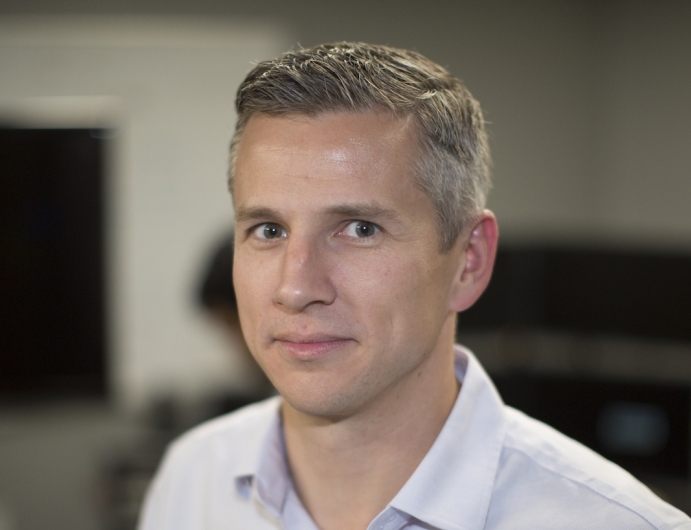 Robert Gaunt headshot 