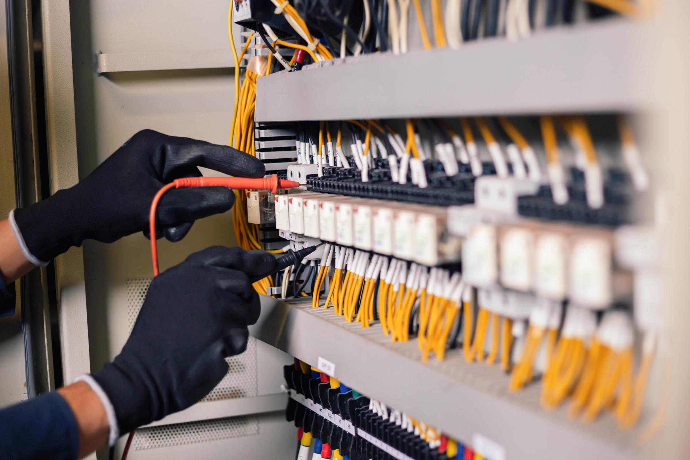 A technition working on a networking hardware