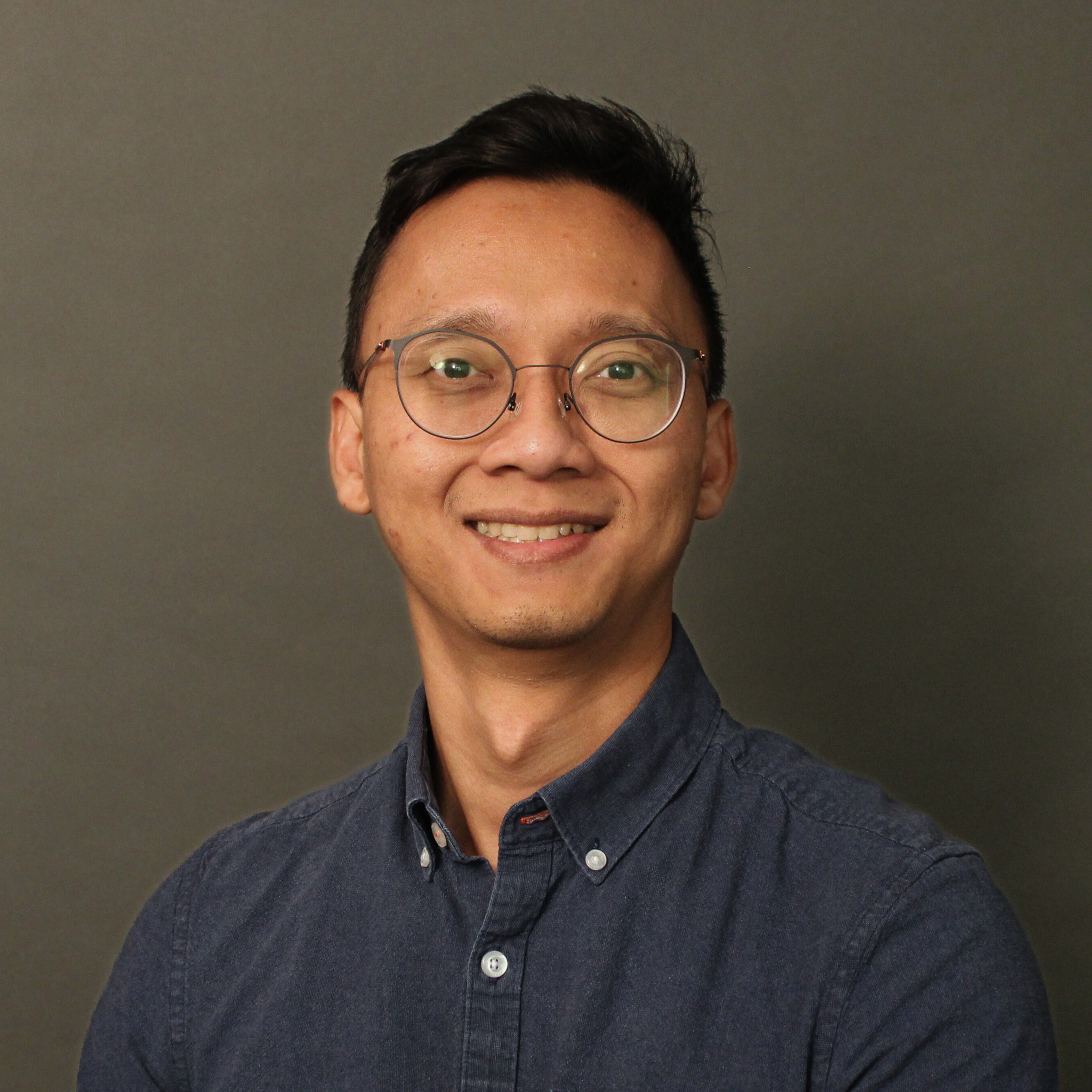 headshot of Zakiy Alfikri