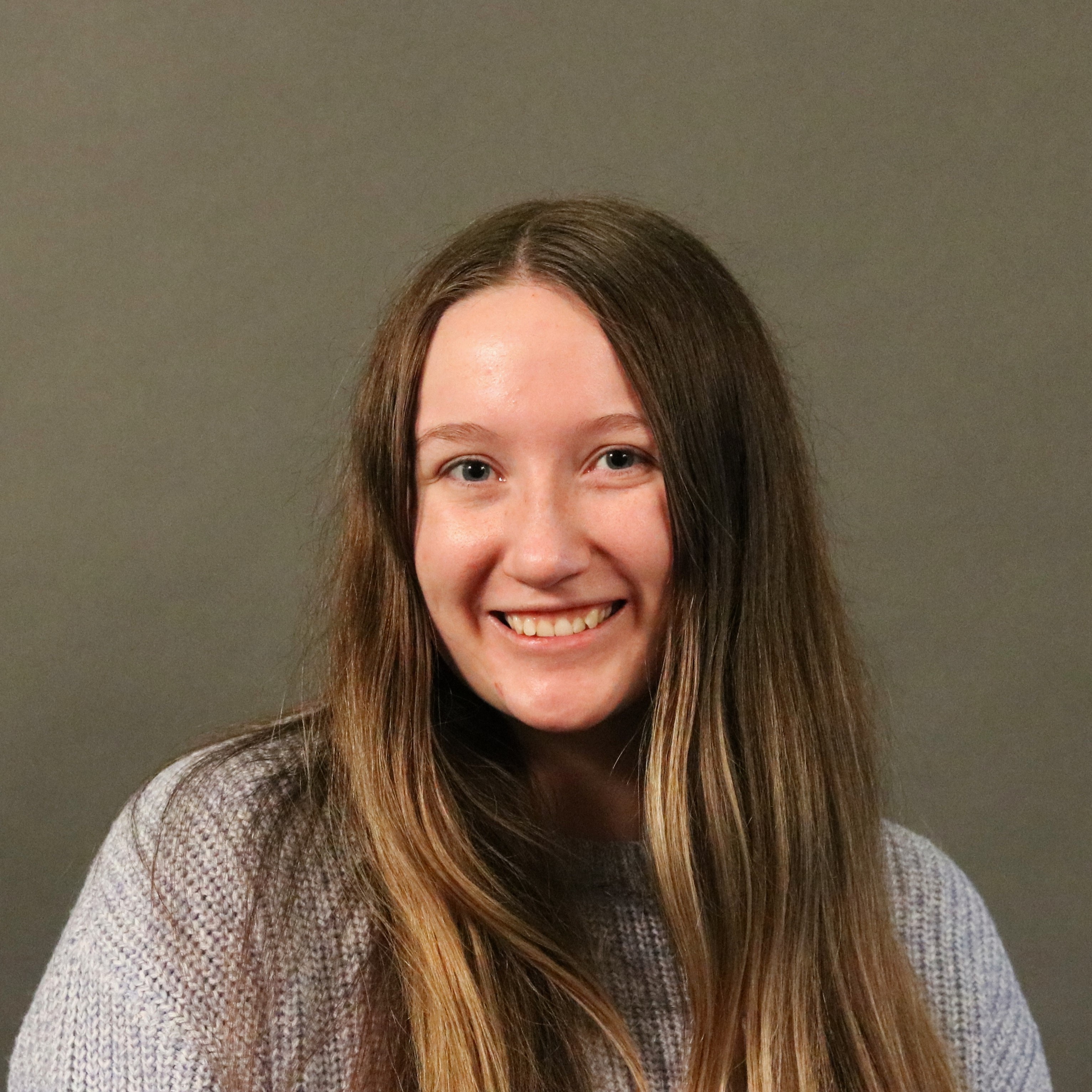 headshot of Alli Hastings