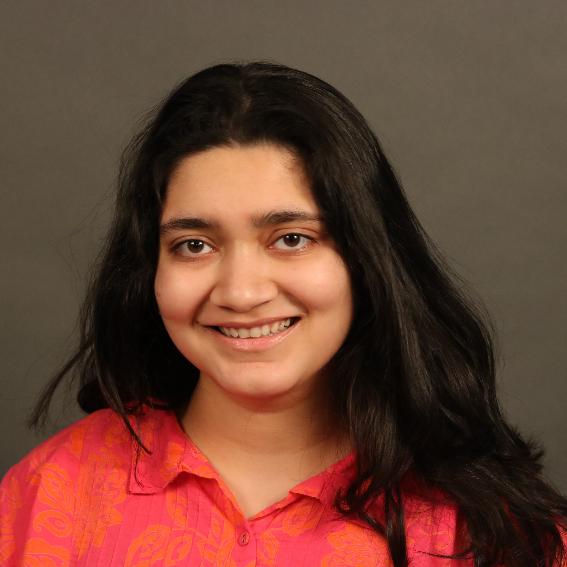 headshot of Aqsa Owais