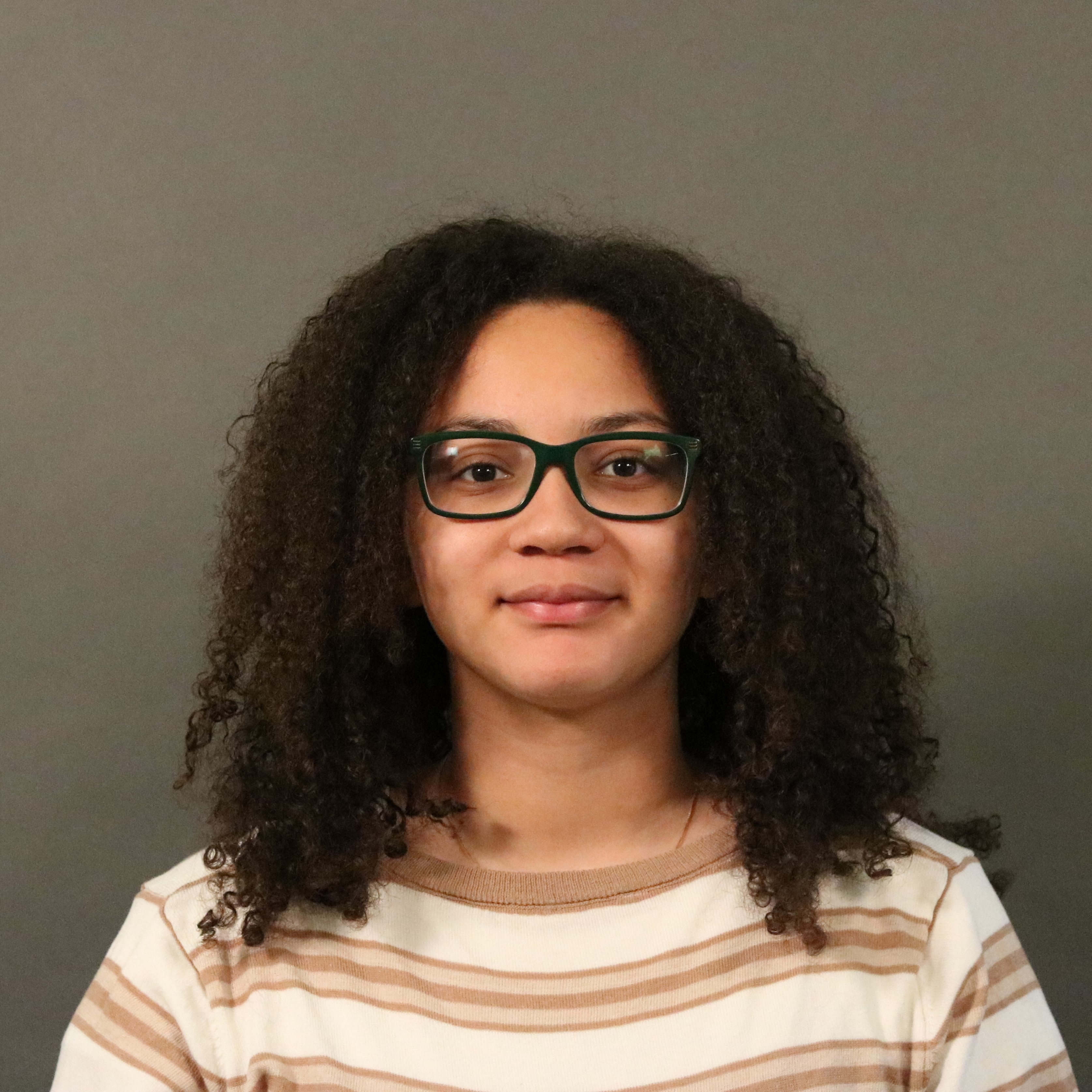 headshot of Emma Pereira
