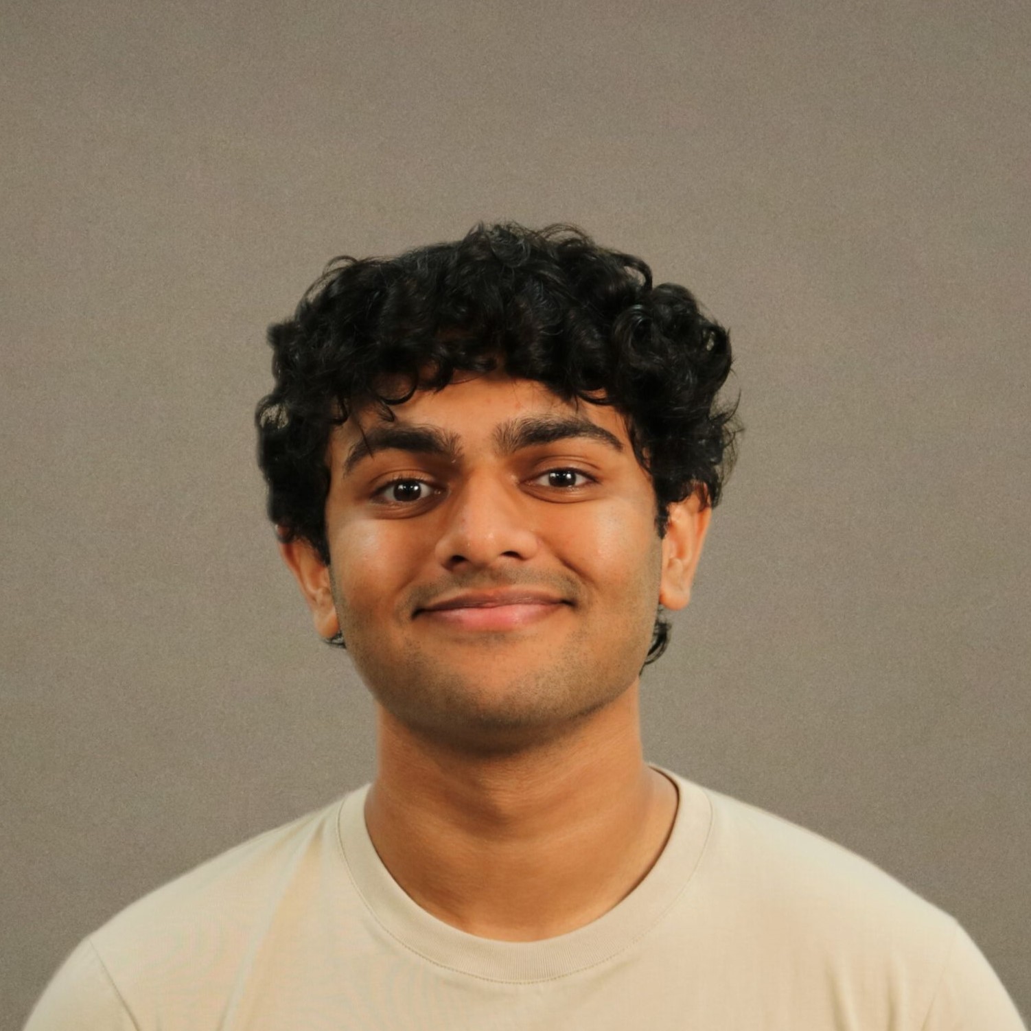 headshot of Varun Patel