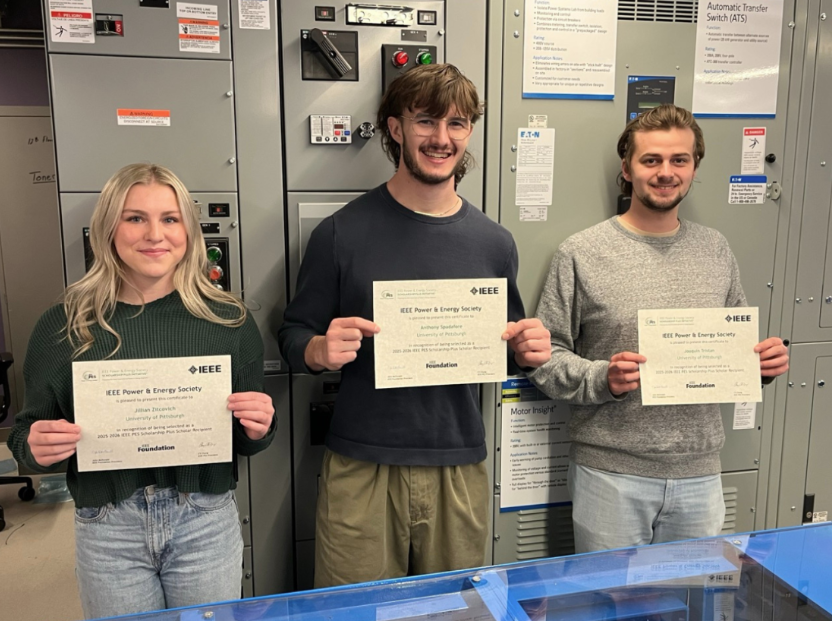 Grid institute students with scholarships in hand